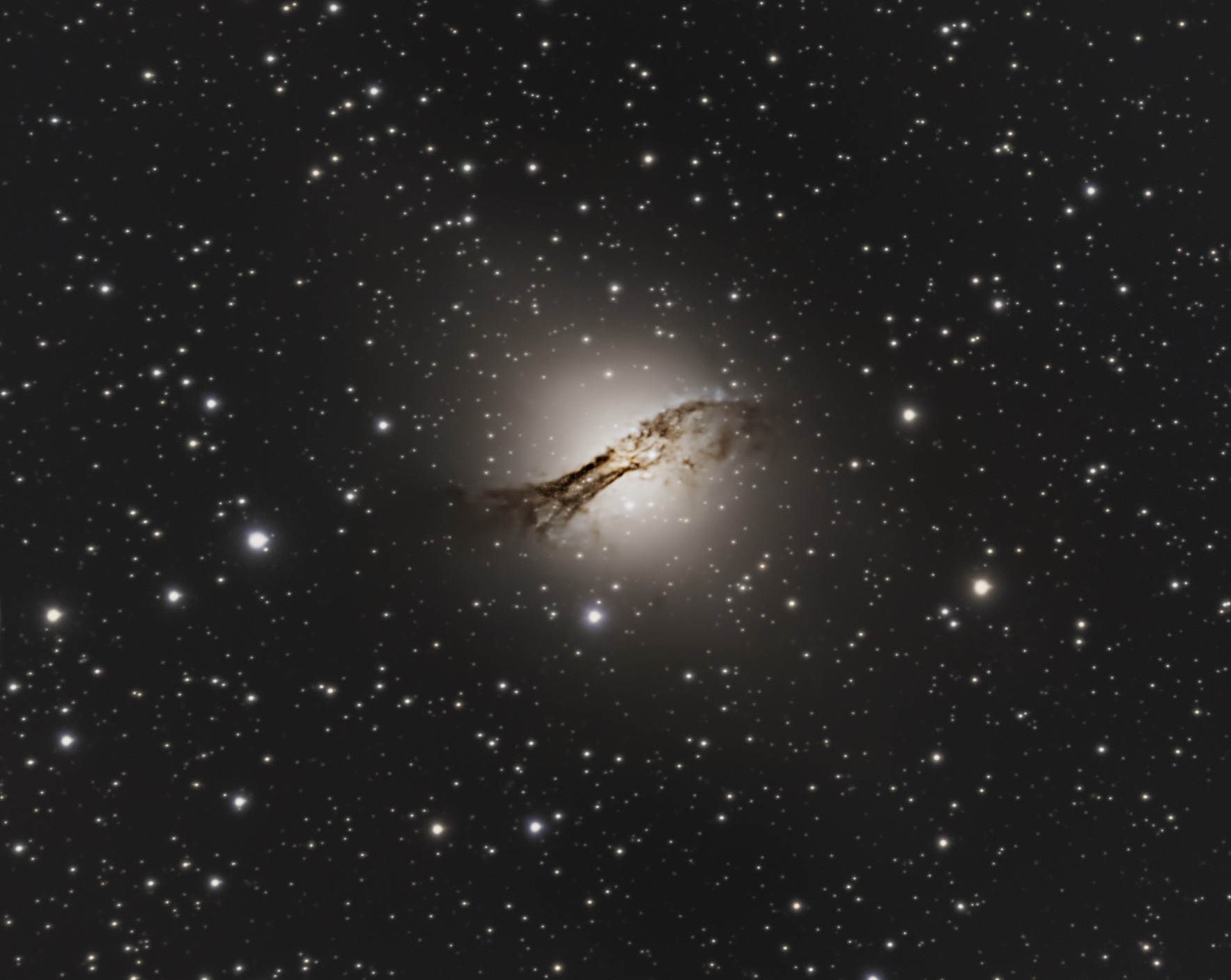 NGC 5128 Galaxie Centaurus A, 140x10s - Seestar S50